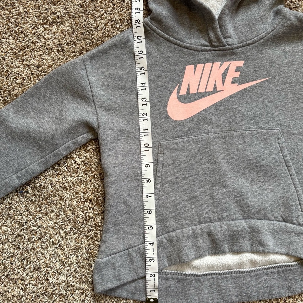 🤍5 for 20$ Nike Girls Gray and Pink Logo Hoodie Size Medium - Picture 4 of 8